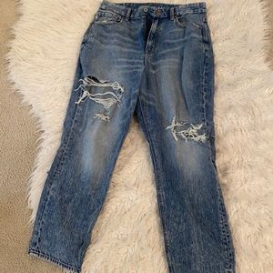 AE curvy mom jean